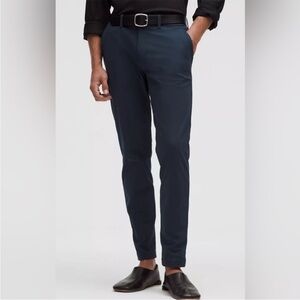 Lululemon ABC Slim Fit Trouser Warpstreme Men Sz 33 True Navy Blue Khakis LM5AO4